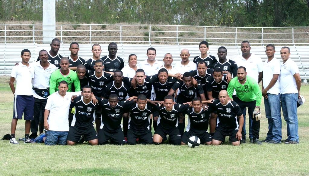 Directivos, Jugadores del equipo de Moca campeón en la VIII Liga Mayor